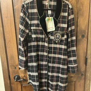 Aratta Black and Gold Embroidered Shirt/Jacket